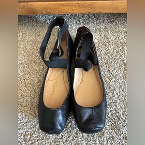 Jessica Simpson Black Elastic Strap Ballet Flats